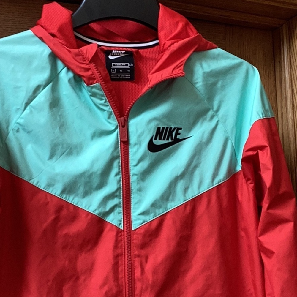 Nike Red and Aqua Hooded Jacket. Loose fit, boys size extra large - Picture 3 of 13